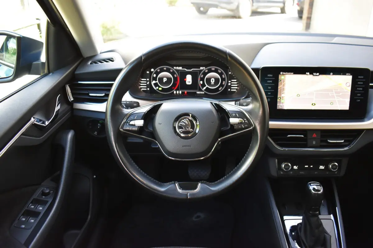 1.0 TSI ECC LMV NAVI CRUISE CAMERA
