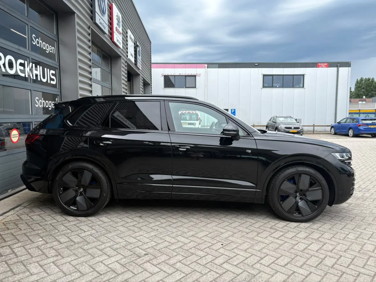 3.0 TSI eHybrid 462 pk 4 Motion R | Trekhaak wegklapbaar | Luchtvering | Elektrische geheugen stoelen |