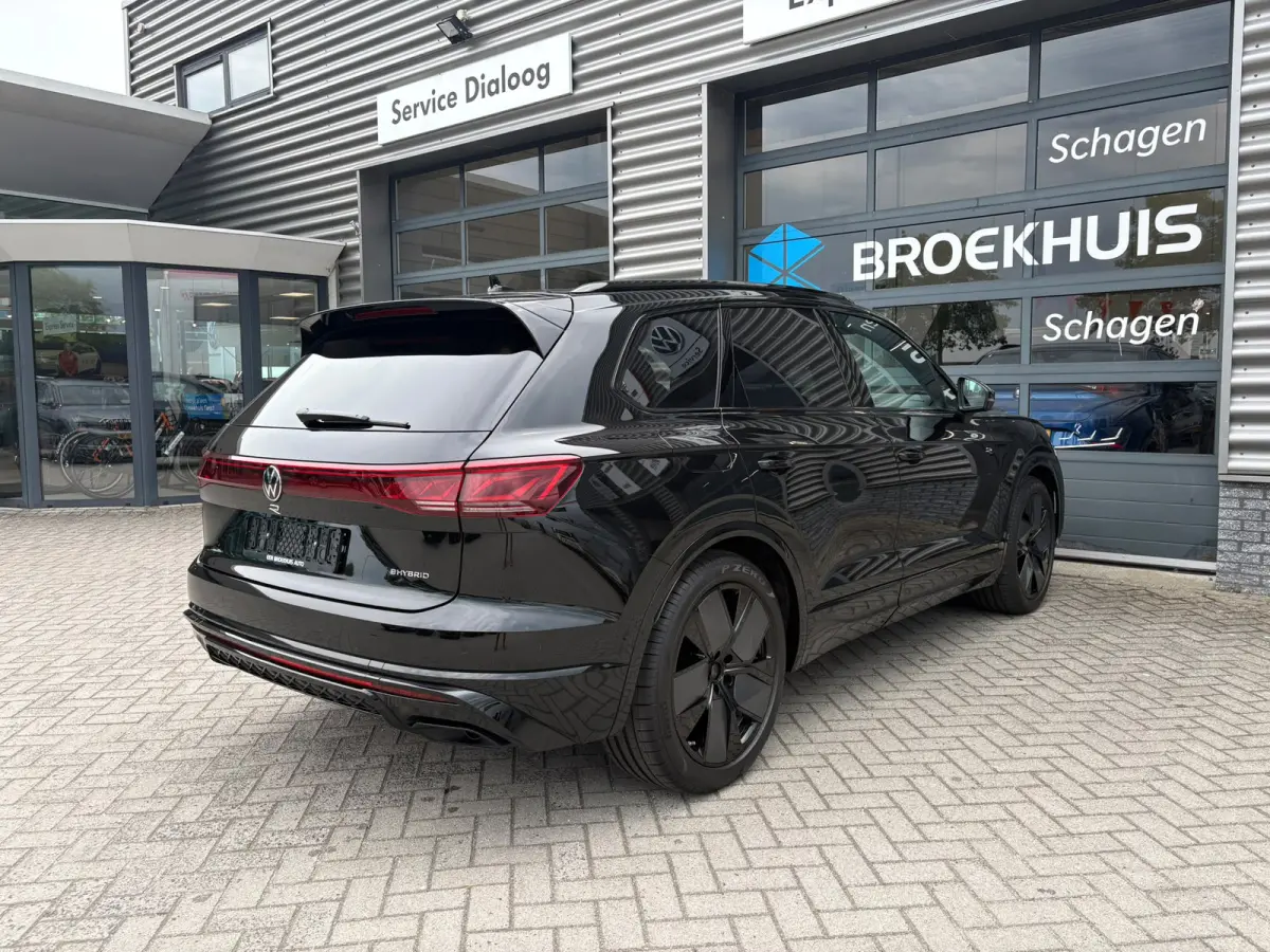 3.0 TSI eHybrid 462 pk 4 Motion R | Trekhaak wegklapbaar | Luchtvering | Elektrische geheugen stoelen |