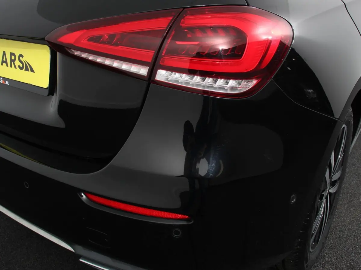 200 Automaat Advantage Navigatie Apple Carplay/Android Auto Camera Adaptive cruise control Stoelverwarming Parkeer sensoren