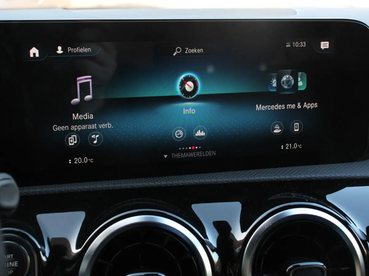 200 Automaat Advantage Navigatie Apple Carplay/Android Auto Camera Adaptive cruise control Stoelverwarming Parkeer sensoren
