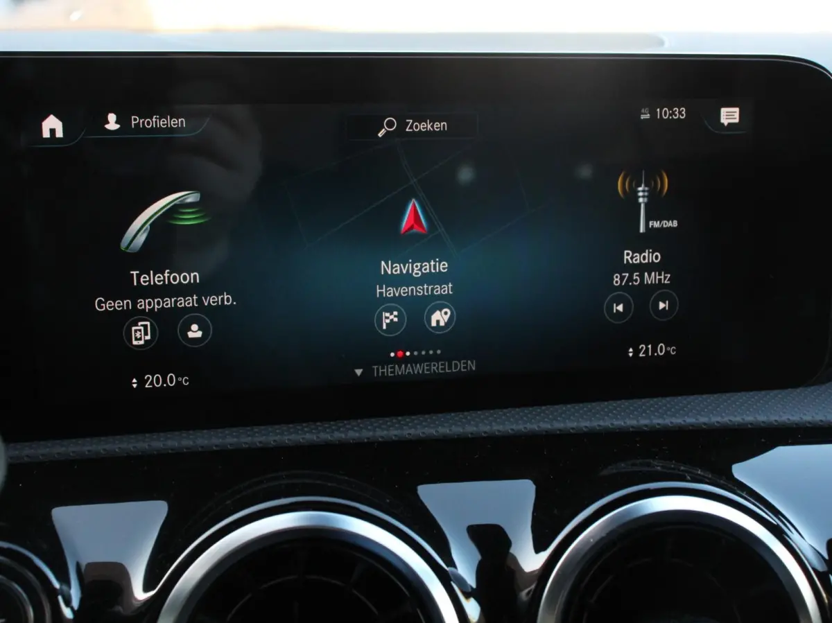 200 Automaat Advantage Navigatie Apple Carplay/Android Auto Camera Adaptive cruise control Stoelverwarming Parkeer sensoren