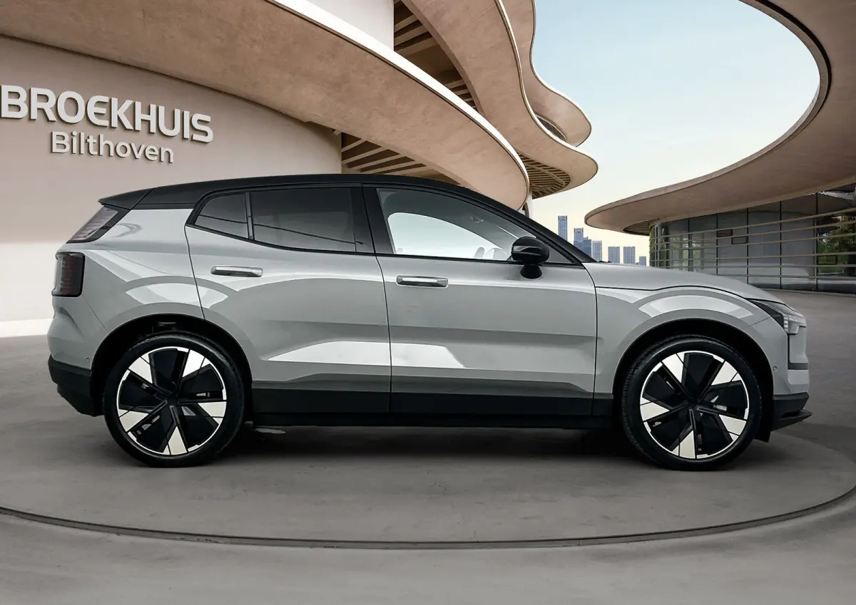 Single Motor Extended Range Ultra 69 kWh | 20"LM Velgen | Climate Pack | Getint glas | Panoramadak | Harman/Kardon | Adaptive Cruise Control & Pilot Assist|