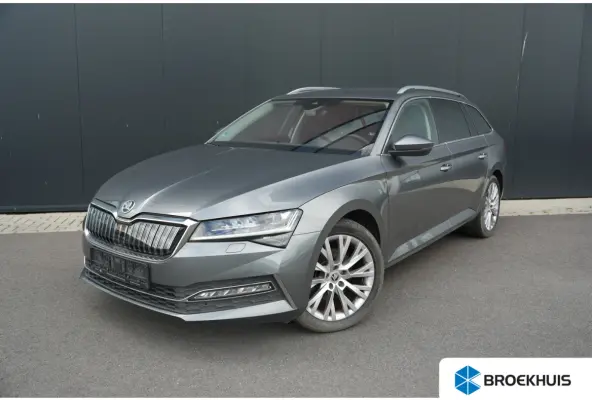 1.4 TSI iV 218pk Business Edition Plus | Trekhaak | 360 Camera | Leder | Stoelverwarming & Ventilatie | 18" | Keyless
