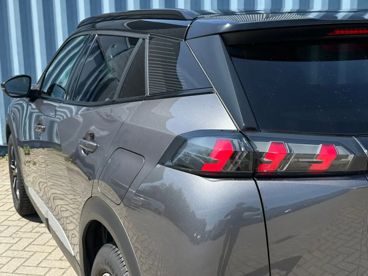 1.2 PureTech GT Achteruitrijcamera | Adeptieve cruise control | Keyless| Interieurverlichting | Stoelverwarming | Apple carplay & Android auto