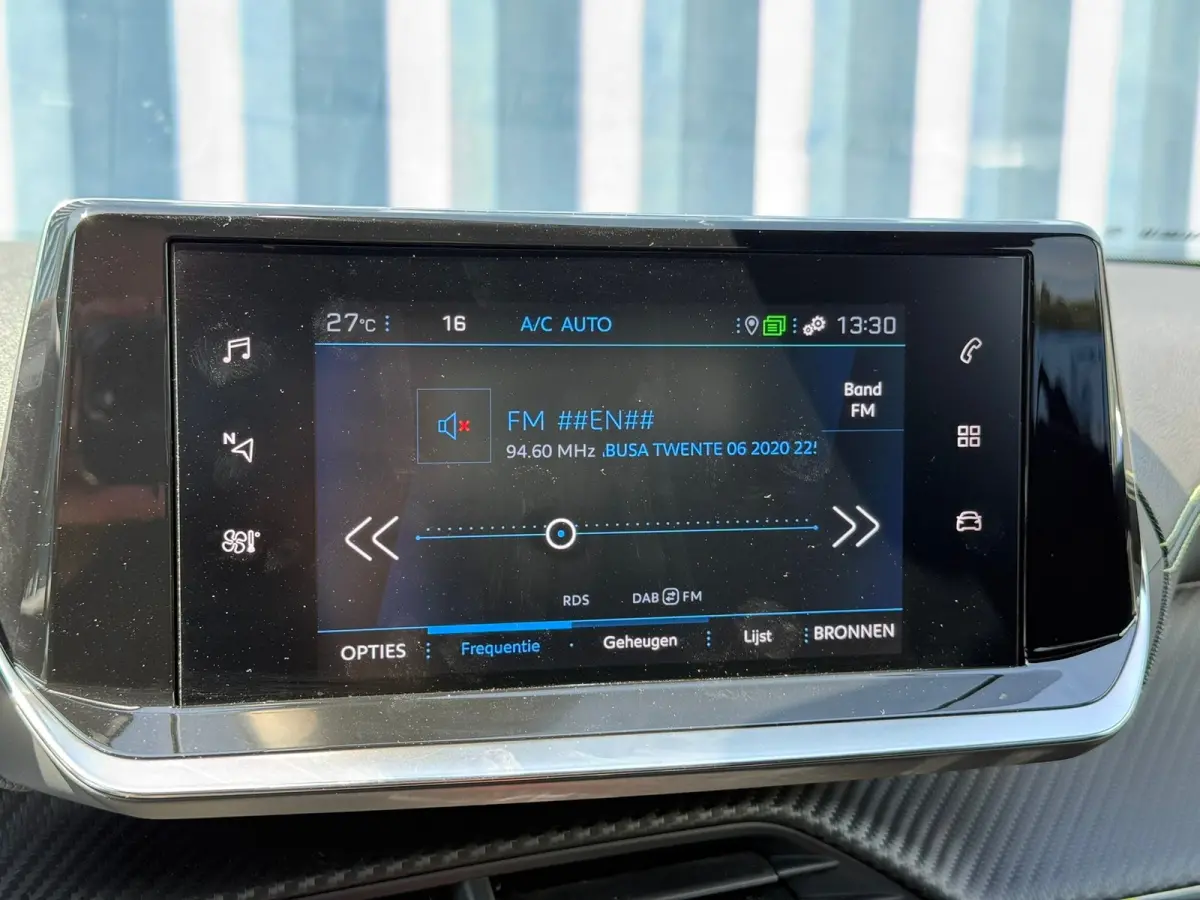 1.2 PureTech GT Achteruitrijcamera | Adeptieve cruise control | Keyless| Interieurverlichting | Stoelverwarming | Apple carplay & Android auto