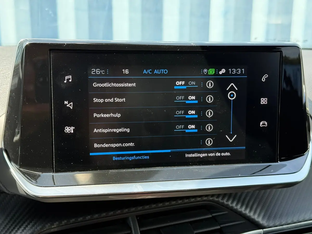 1.2 PureTech GT Achteruitrijcamera | Adeptieve cruise control | Keyless| Interieurverlichting | Stoelverwarming | Apple carplay & Android auto