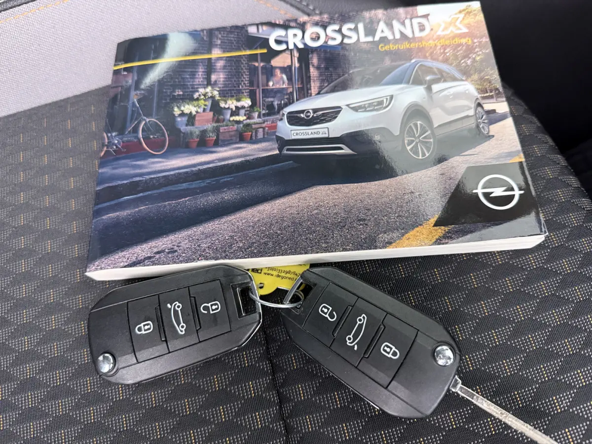 1.2 Turbo Innovation / Trekhaak / Navigatie / 360 Camera /  Parkeersensoren / Draadloos telefoonlader / Carplay / 16'' LMV