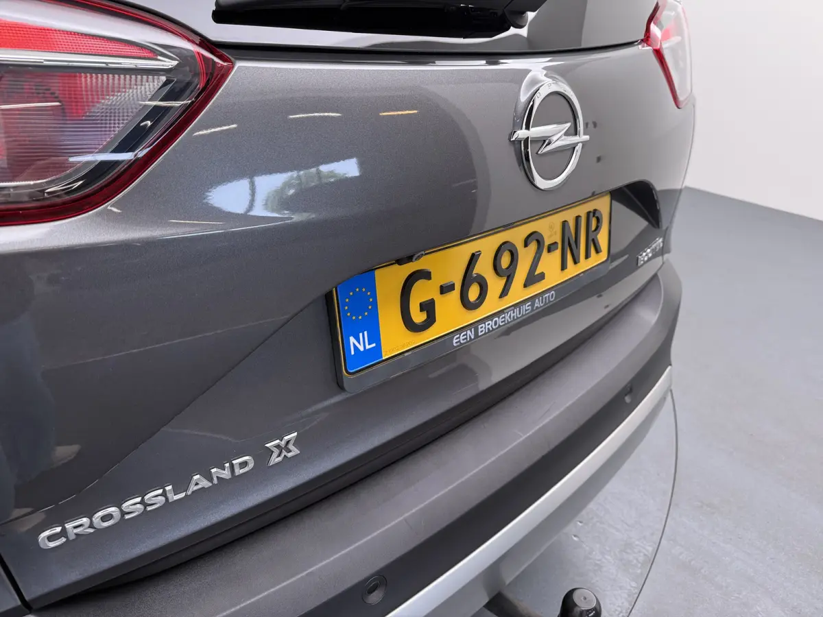 1.2 Turbo Innovation / Trekhaak / Navigatie / 360 Camera /  Parkeersensoren / Draadloos telefoonlader / Carplay / 16'' LMV