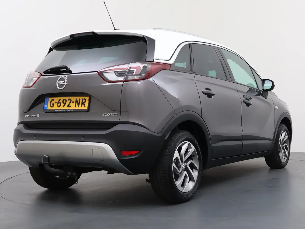 1.2 Turbo Innovation / Trekhaak / Navigatie / 360 Camera /  Parkeersensoren / Draadloos telefoonlader / Carplay / 16'' LMV