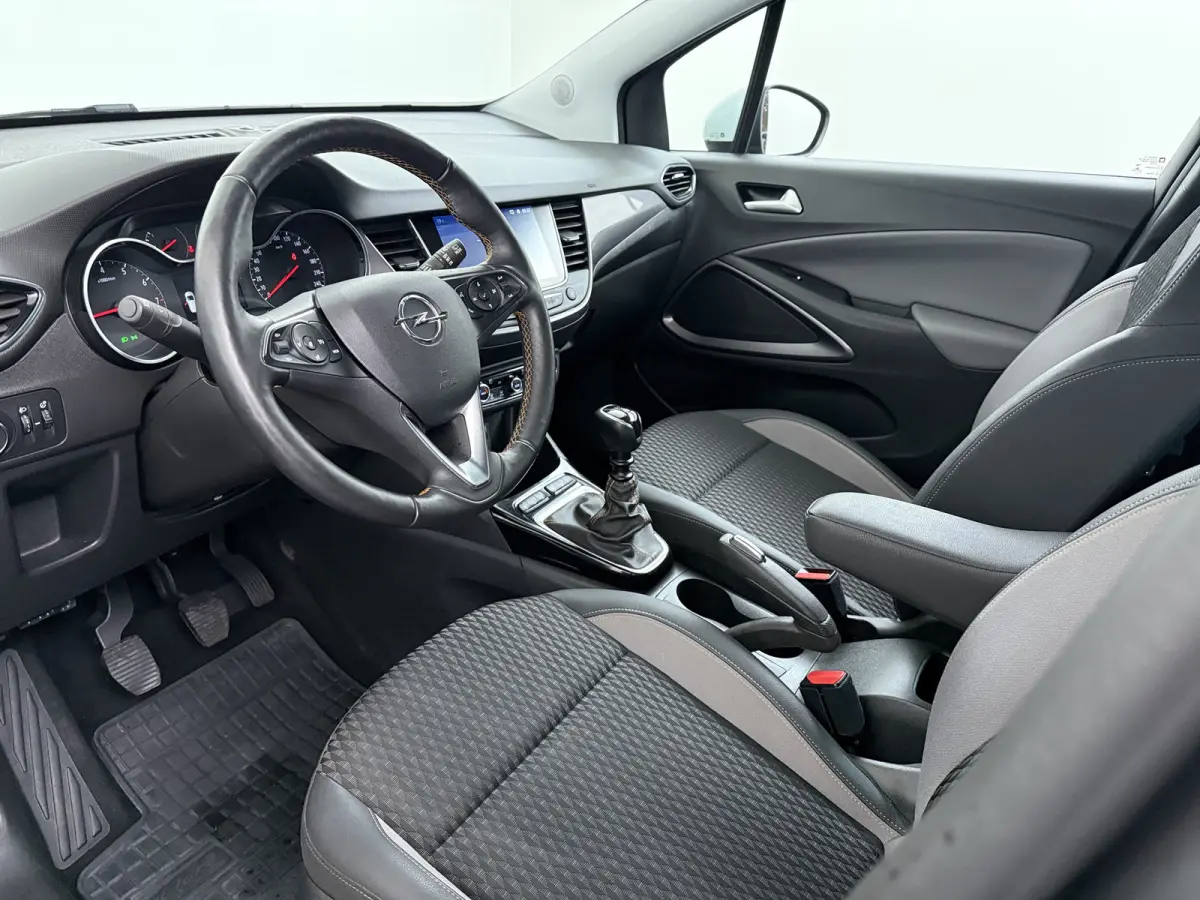 1.2 Turbo Innovation / Trekhaak / Navigatie / 360 Camera /  Parkeersensoren / Draadloos telefoonlader / Carplay / 16'' LMV