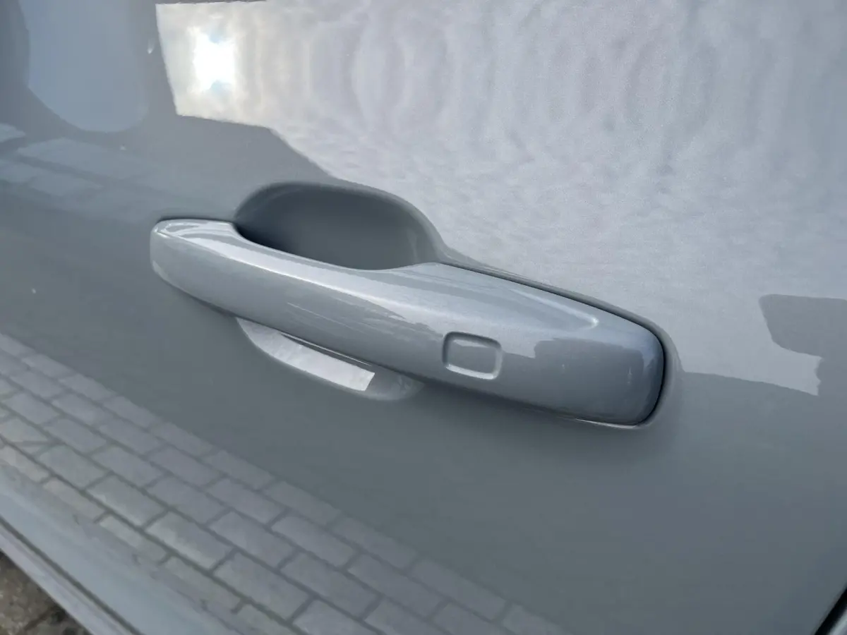 T6 Plug-in hybrid AWD Plus Dark | 360 Graden Camera | Trekhaak | Panoramadak | Apple Carplay | Stoel- en Stuurverwarming |