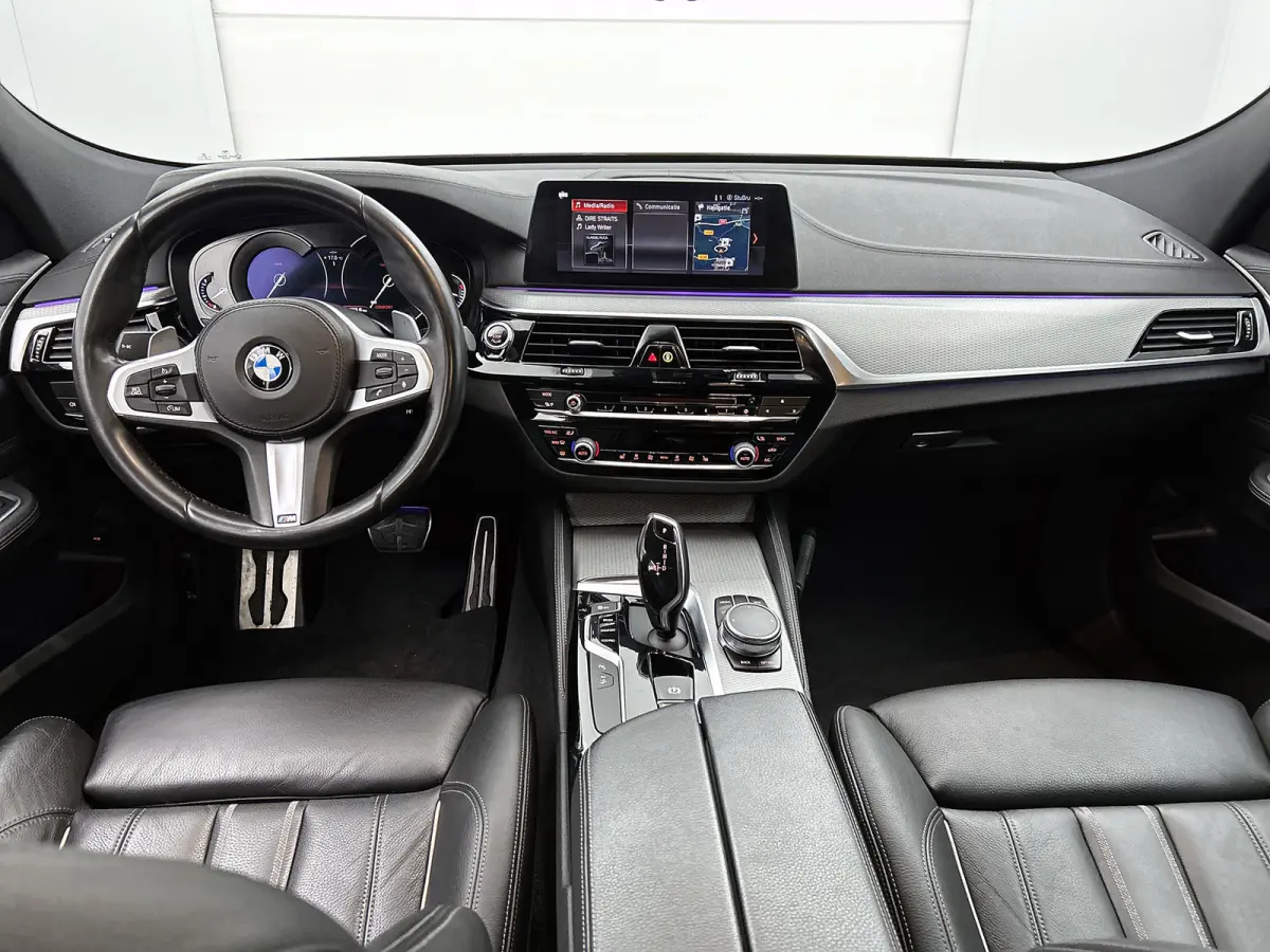 Gran Turismo 630i High Executive M-SPORT (NL-auto, Dealer OnderH, Camera, Navi Pro, PDC V+A, StoelV, Etc)