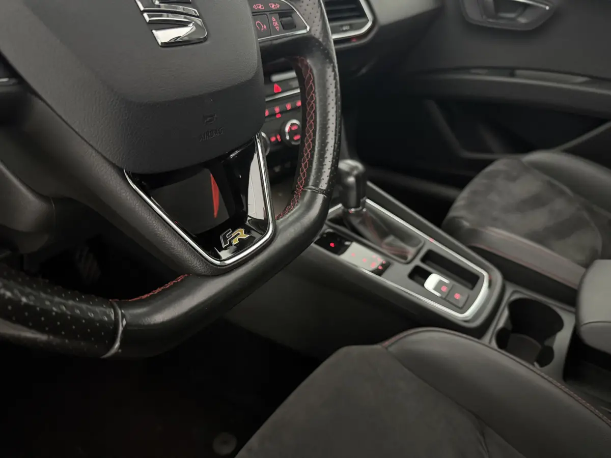 1.8 TSI FR Business Intense 180PK | Pano | Sfeer | Carplay | Cruise | Parkeersens.