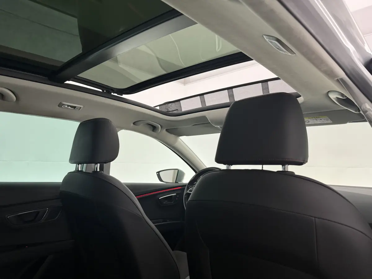 1.8 TSI FR Business Intense 180PK | Pano | Sfeer | Carplay | Cruise | Parkeersens.