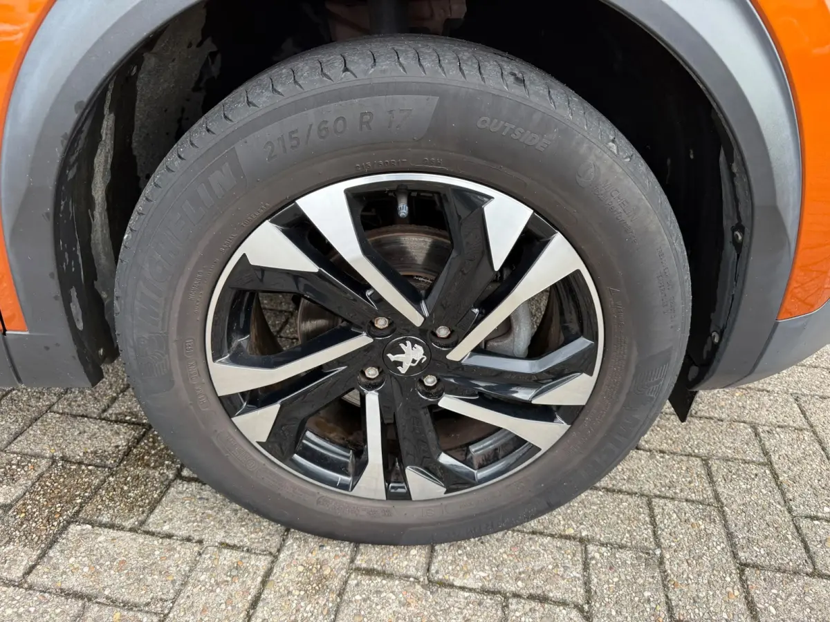 1.2 PureTech Allure 130PK, Navigatie, Automaat