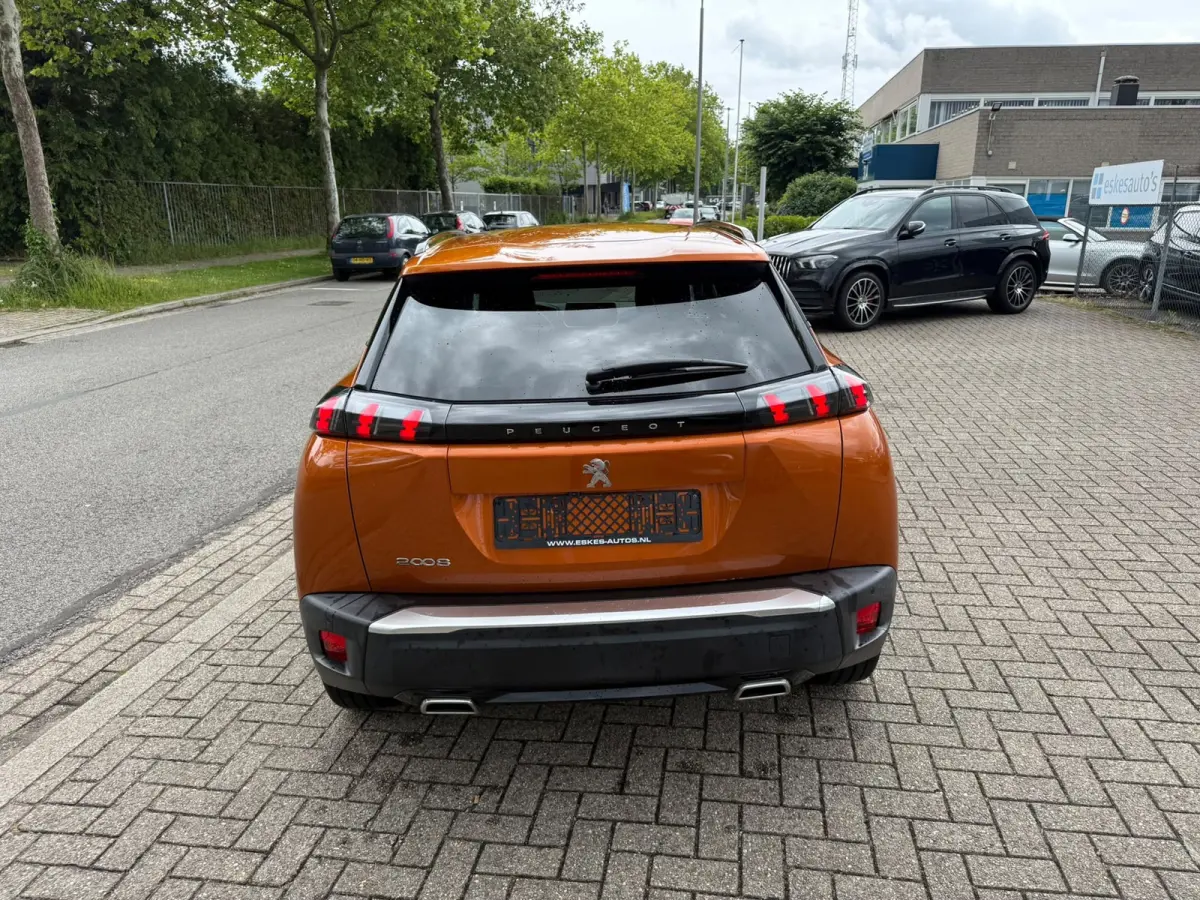 1.2 PureTech Allure 130PK, Navigatie, Automaat