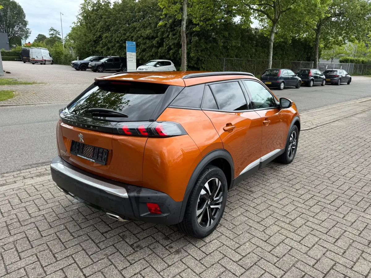1.2 PureTech Allure 130PK, Navigatie, Automaat