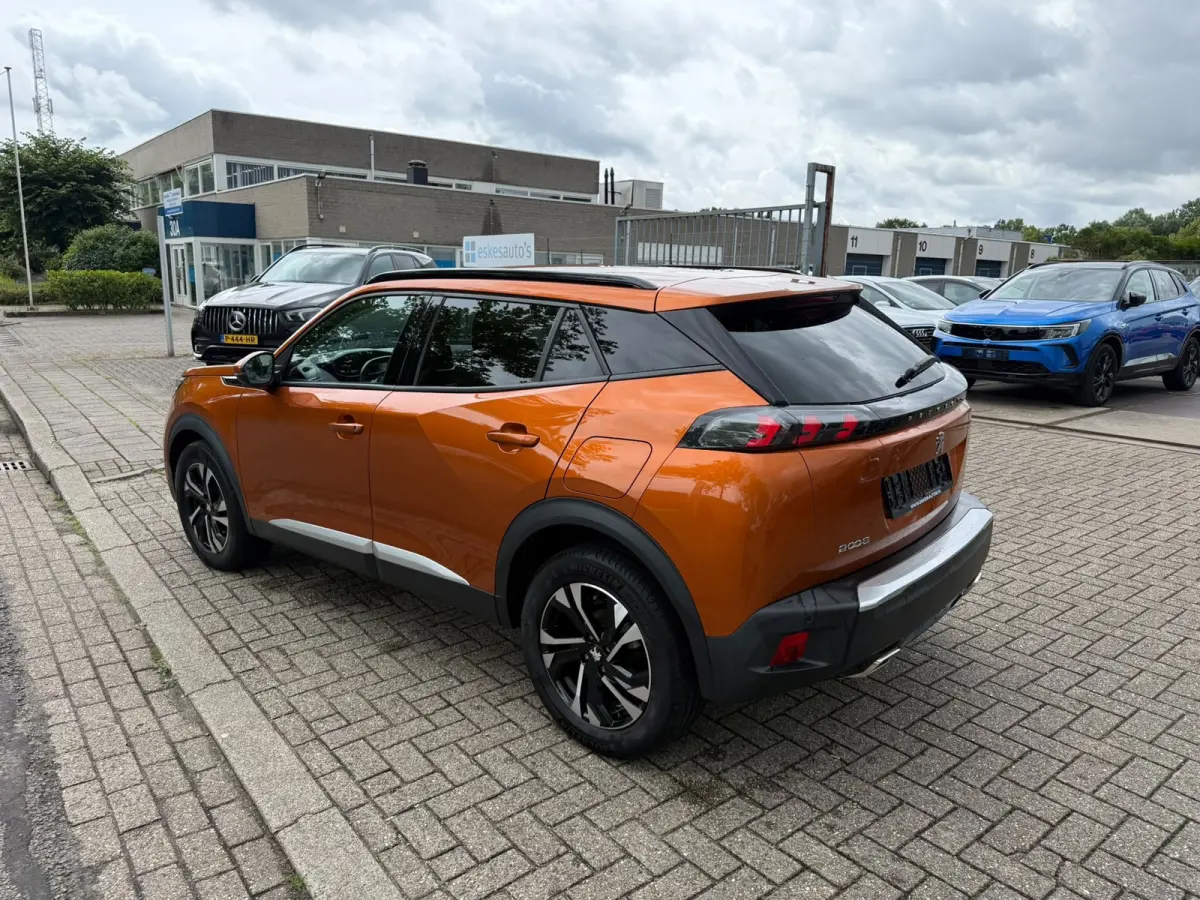 1.2 PureTech Allure 130PK, Navigatie, Automaat