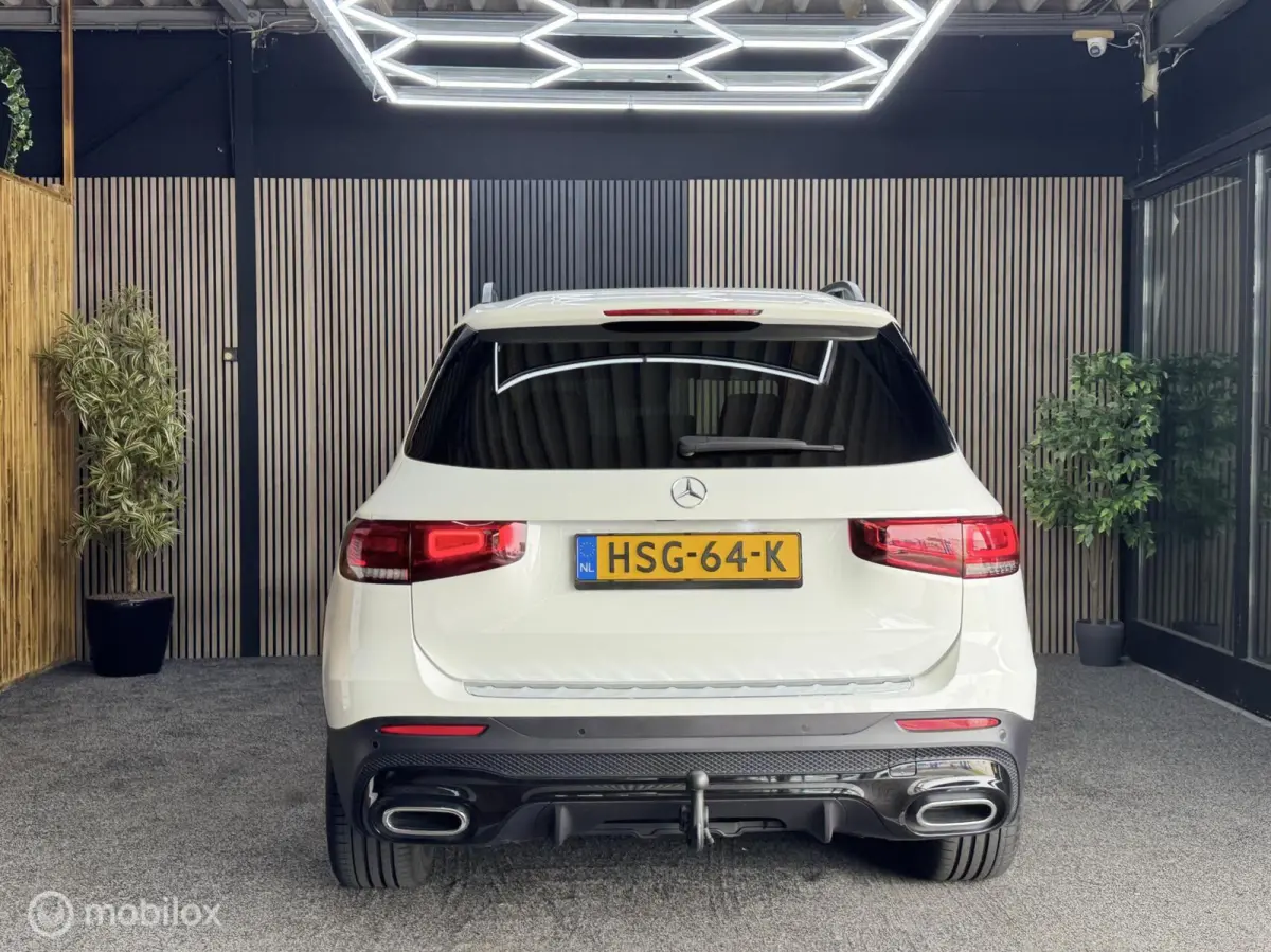 200 4MATIC AMG Line 7p.| Pdc|Cam|Led|Sfeerver