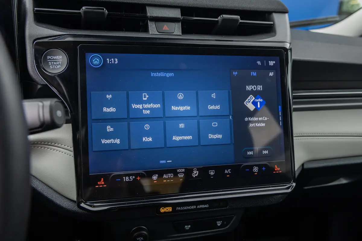 44 kWh | Camera | Stoel/stuur/voorruit verwarming | Cruise control | Full-LED | Apple Carplay/Android Auto | Volledig digitaal dashboard | Achteruitrijcamera | Apple Carplay/Android Auto|tel
