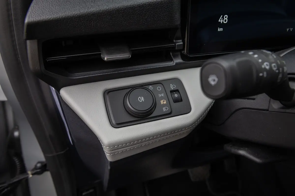 44 kWh | Camera | Stoel/stuur/voorruit verwarming | Cruise control | Full-LED | Apple Carplay/Android Auto | Volledig digitaal dashboard | Achteruitrijcamera | Apple Carplay/Android Auto|tel