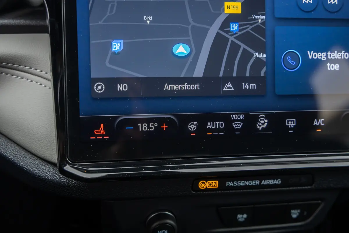 44 kWh | Camera | Stoel/stuur/voorruit verwarming | Cruise control | Full-LED | Apple Carplay/Android Auto | Volledig digitaal dashboard | Achteruitrijcamera | Apple Carplay/Android Auto|tel