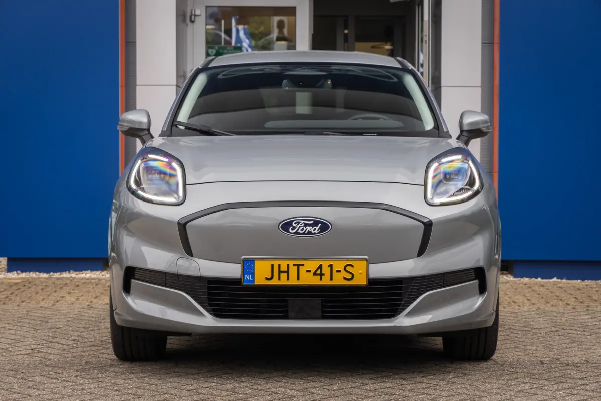 44 kWh | Camera | Stoel/stuur/voorruit verwarming | Cruise control | Full-LED | Apple Carplay/Android Auto | Volledig digitaal dashboard | Achteruitrijcamera | Apple Carplay/Android Auto|tel
