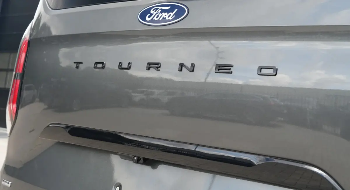 340L 2.5 PHEV 233PK L2H1 Titanium X 8 Persoons PHEV Automaat nr.V099 | Hybride | Airco | Adap. Cruise | Navi | Pano | 360 Camera | Elek.Schuifdeur L+R | Incl BPM