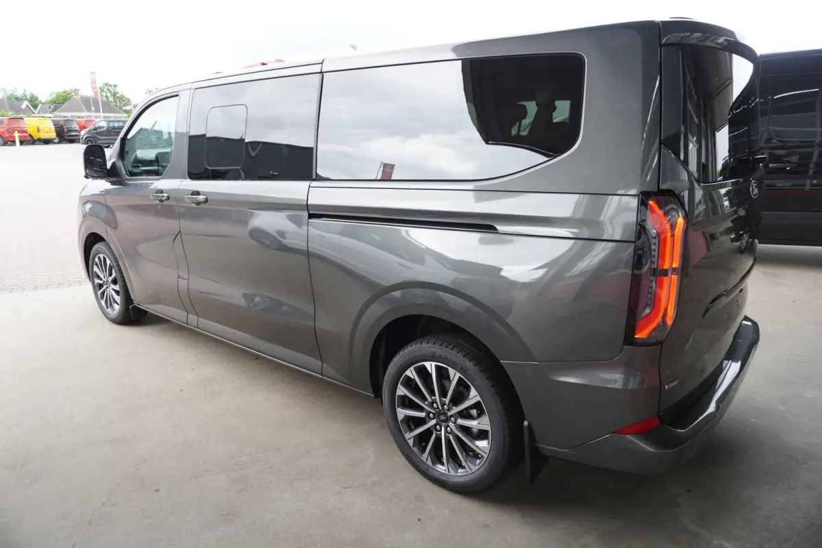 340L 2.5 PHEV 233PK L2H1 Titanium X 8 Persoons PHEV Automaat nr.V099 | Hybride | Airco | Adap. Cruise | Navi | Pano | 360 Camera | Elek.Schuifdeur L+R | Incl BPM