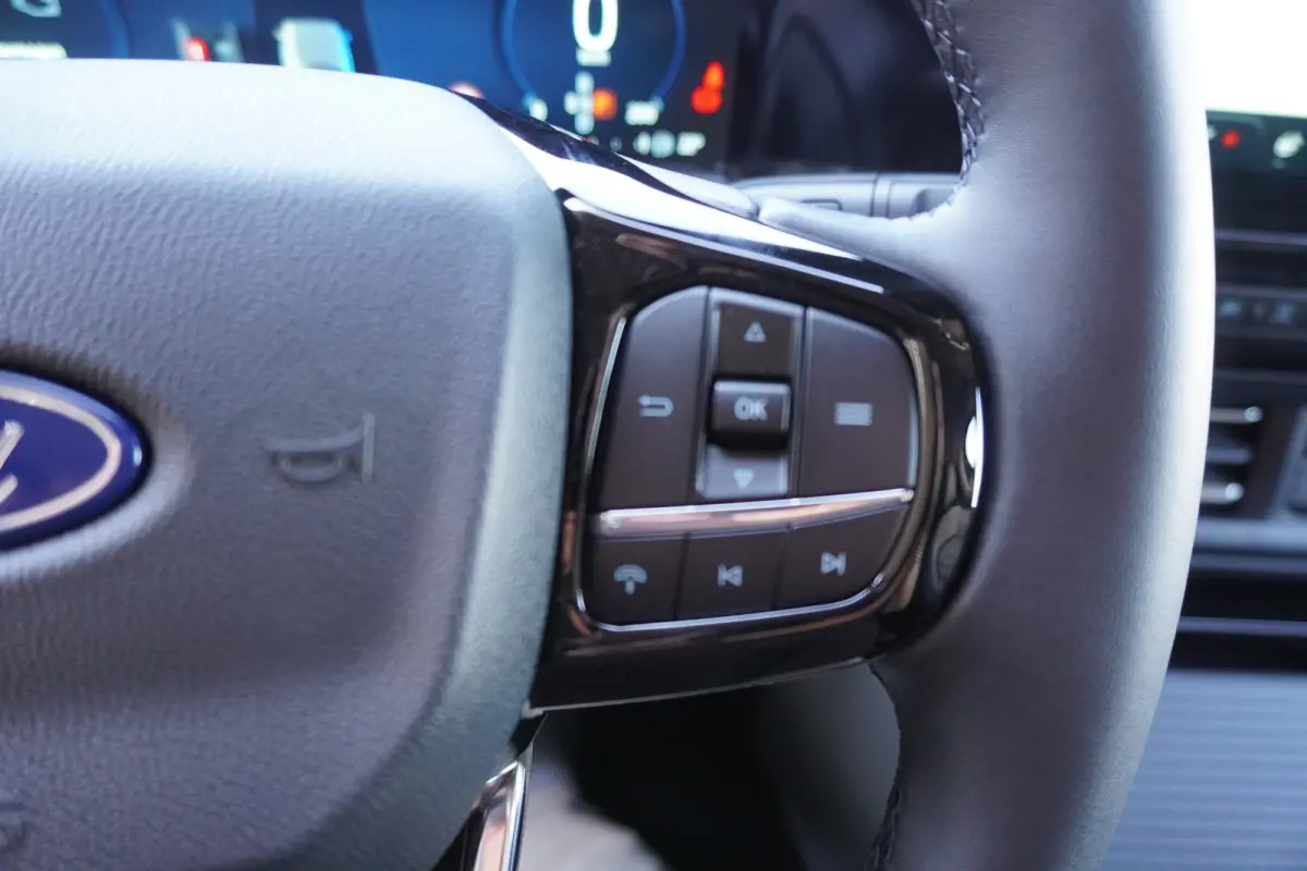 340L 2.5 PHEV 233PK L2H1 Titanium X 8 Persoons PHEV Automaat nr.V099 | Hybride | Airco | Adap. Cruise | Navi | Pano | 360 Camera | Elek.Schuifdeur L+R | Incl BPM