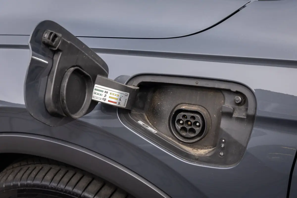 1.4 TSI eHybrid R-Line Business+ | Pano | 360 camera | Black-style | Cruise adaptief | Dodehoek detectie | Stoel+stuur verwarming | Cruise control adaptief | Cruise control adaptief met Stop
