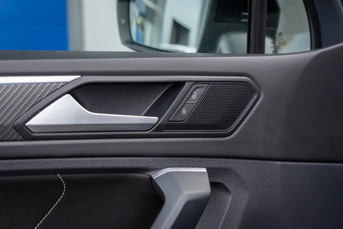 1.4 TSI eHybrid R-Line Business+ | Pano | 360 camera | Black-style | Cruise adaptief | Dodehoek detectie | Stoel+stuur verwarming | Cruise control adaptief | Cruise control adaptief met Stop