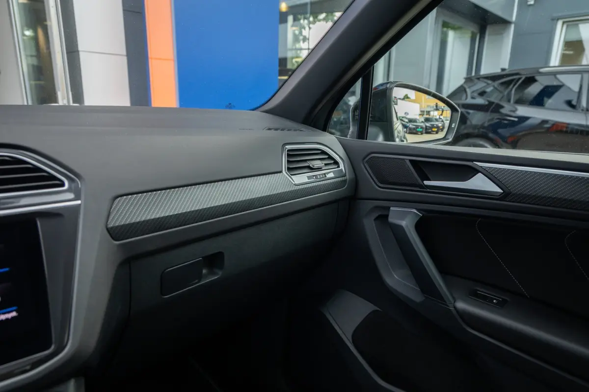 1.4 TSI eHybrid R-Line Business+ | Pano | 360 camera | Black-style | Cruise adaptief | Dodehoek detectie | Stoel+stuur verwarming | Cruise control adaptief | Cruise control adaptief met Stop