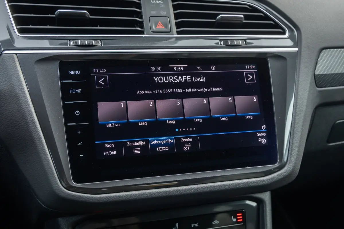 1.4 TSI eHybrid R-Line Business+ | Pano | 360 camera | Black-style | Cruise adaptief | Dodehoek detectie | Stoel+stuur verwarming | Cruise control adaptief | Cruise control adaptief met Stop