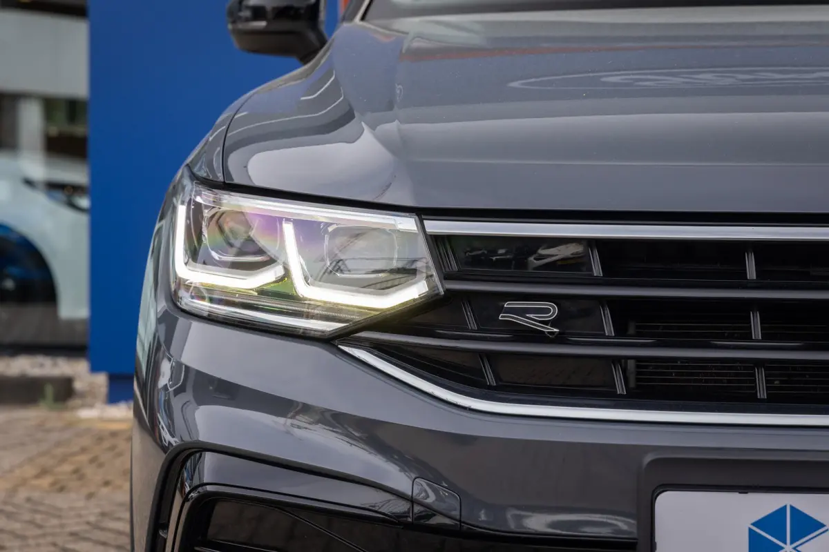 1.4 TSI eHybrid R-Line Business+ | Pano | 360 camera | Black-style | Cruise adaptief | Dodehoek detectie | Stoel+stuur verwarming | Cruise control adaptief | Cruise control adaptief met Stop