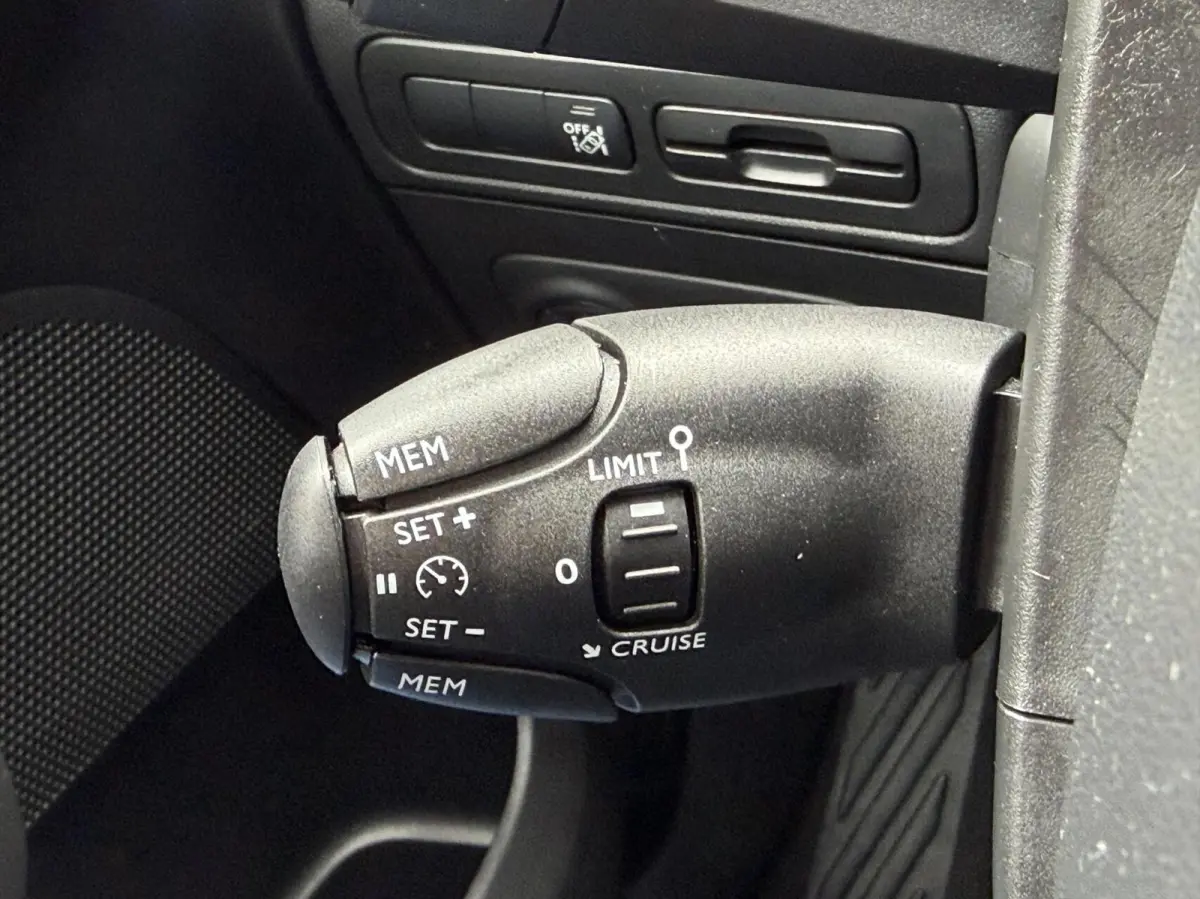 1.2 PureTech S&S Shine Automaat Headsup