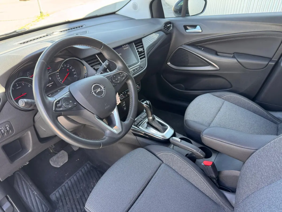 1.2 Turbo 130PK Elegance Automaat | Navigatie | AGR-Bestuurdersstoel | Camera | Parkeersensoren | Cruise Control | DAB | | Bluetooth telefoonvoorbereiding | Boordcomputer | Bots waarschuwing