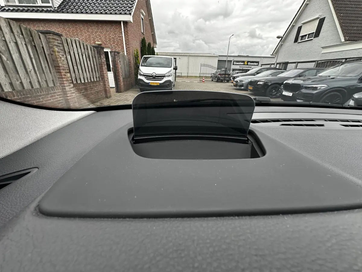225xe iPerformance HUD|Camera|Leder