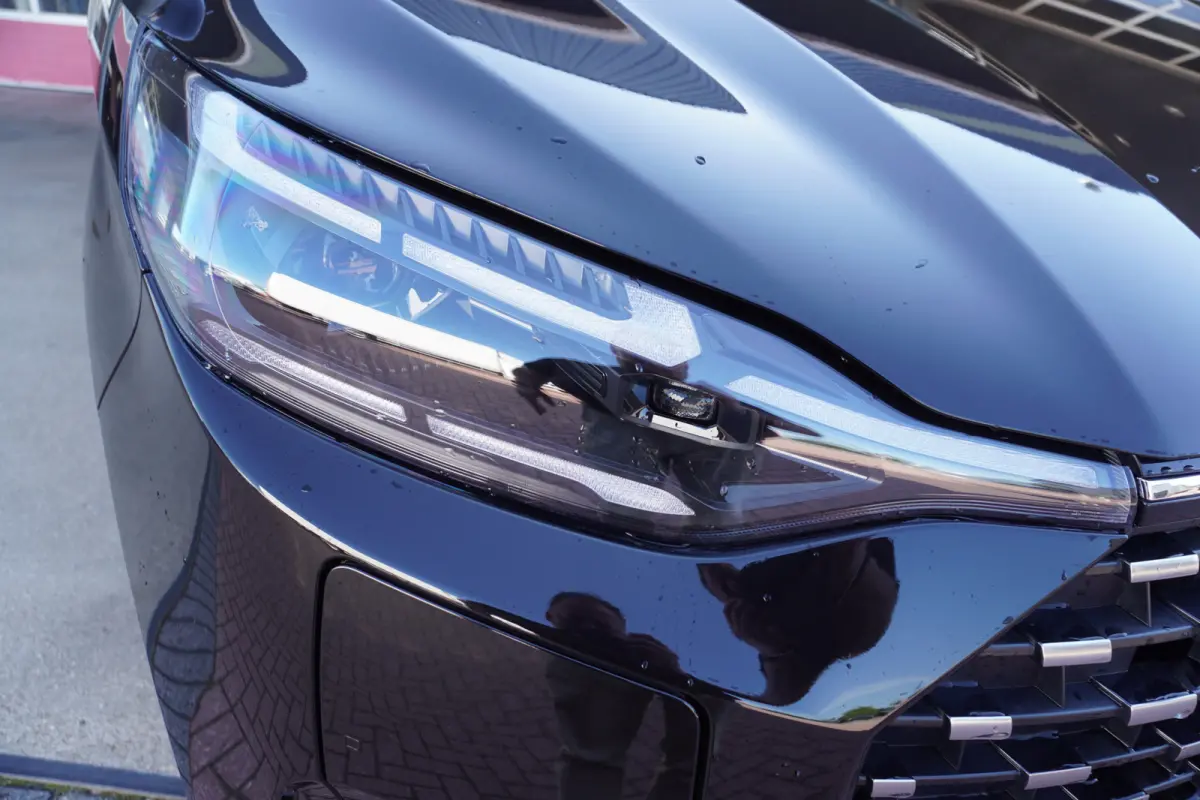 340L 2.5 PHEV 233PK L2H1 Titanium X 8 Persoons PHEV Automaat nr. V078 | Hybride | Airco | Adap. Cruise | Navi | Pano | 360 Cam | Elek.Schuifdeur L+R