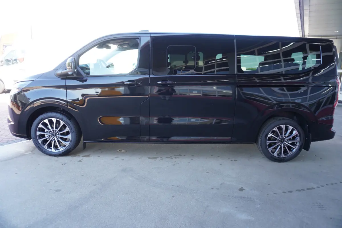 340L 2.5 PHEV 233PK L2H1 Titanium X 8 Persoons PHEV Automaat nr. V078 | Hybride | Airco | Adap. Cruise | Navi | Pano | 360 Cam | Elek.Schuifdeur L+R