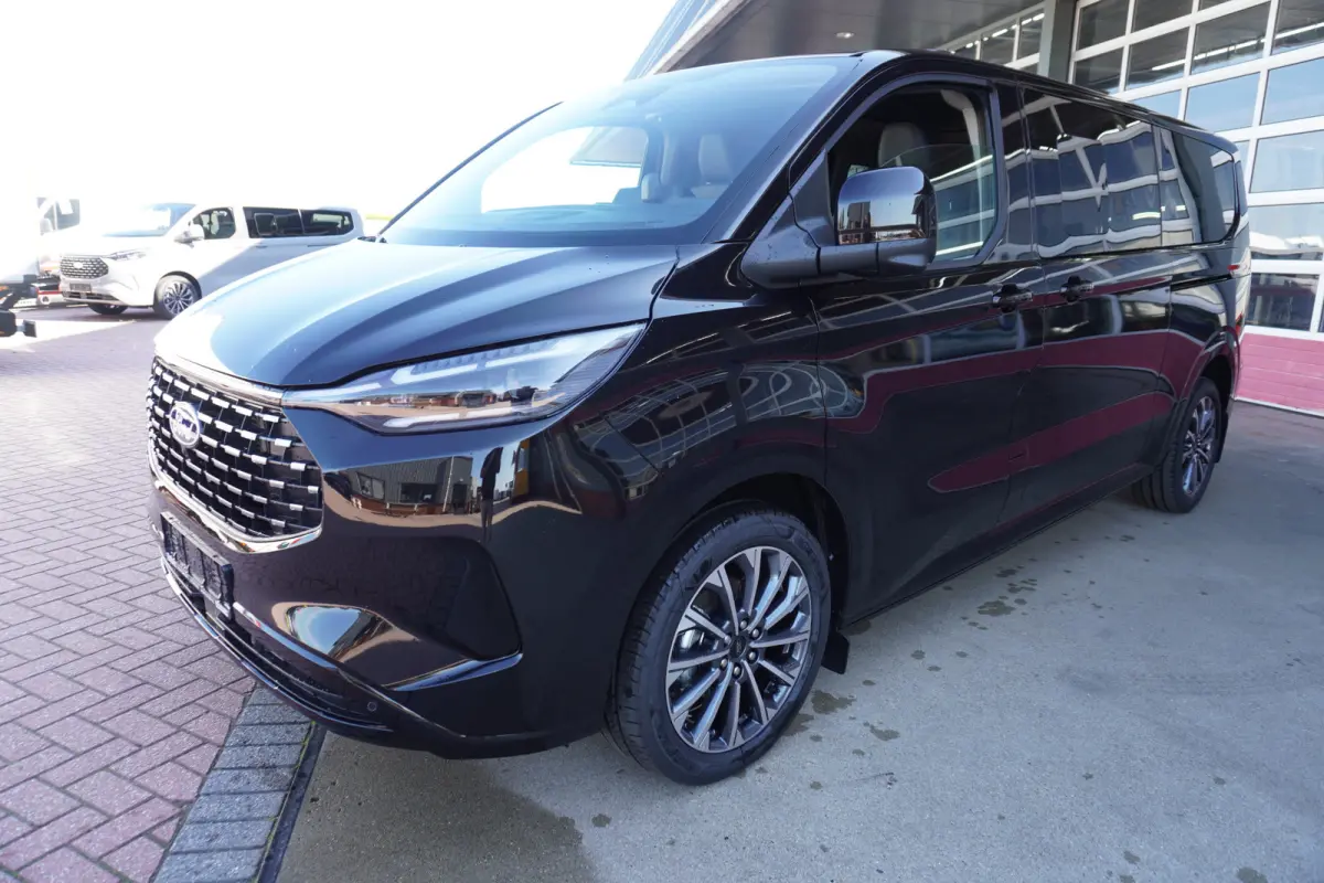 340L 2.5 PHEV 233PK L2H1 Titanium X 8 Persoons PHEV Automaat nr. V078 | Hybride | Airco | Adap. Cruise | Navi | Pano | 360 Cam | Elek.Schuifdeur L+R