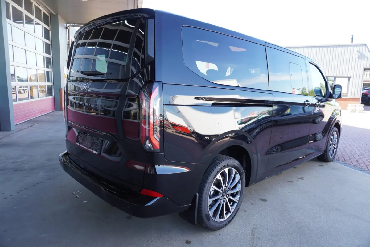 340L 2.5 PHEV 233PK L2H1 Titanium X 8 Persoons PHEV Automaat nr. V078 | Hybride | Airco | Adap. Cruise | Navi | Pano | 360 Cam | Elek.Schuifdeur L+R