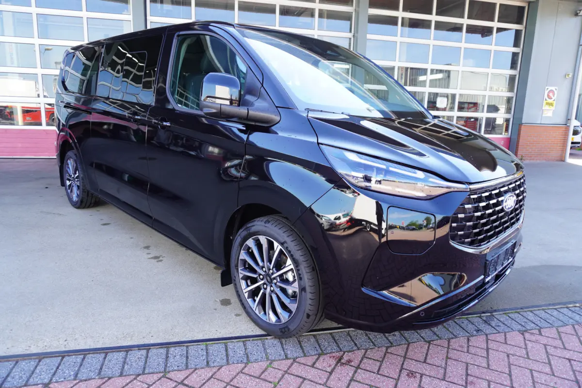 340L 2.5 PHEV 233PK L2H1 Titanium X 8 Persoons PHEV Automaat nr. V078 | Hybride | Airco | Adap. Cruise | Navi | Pano | 360 Cam | Elek.Schuifdeur L+R