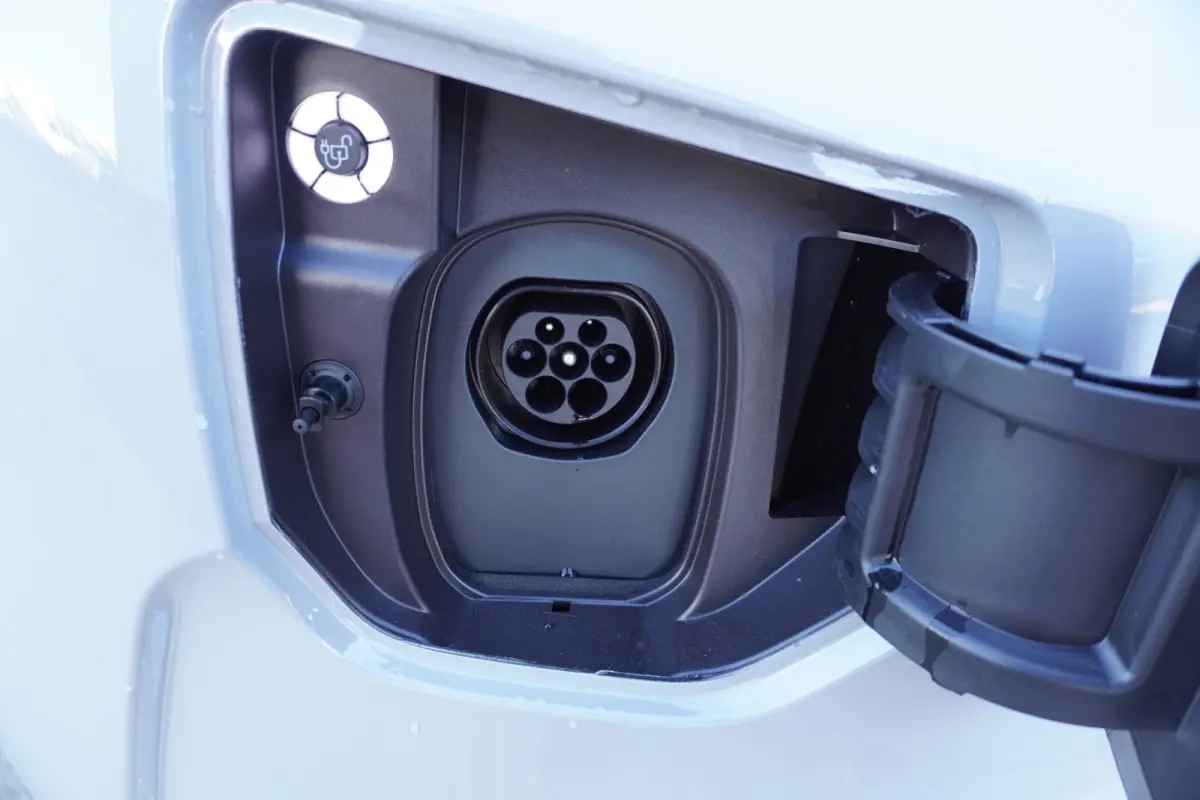 340L 2.5 PHEV 233PK L2H1 Titanium X 8 Persoons PHEV Automaat nr. V 067 | Hybride | Airco | Adap. Cruise | Navi | Pano | 360 Cam | Elek.Schuifdeur L+R| Incl BPM