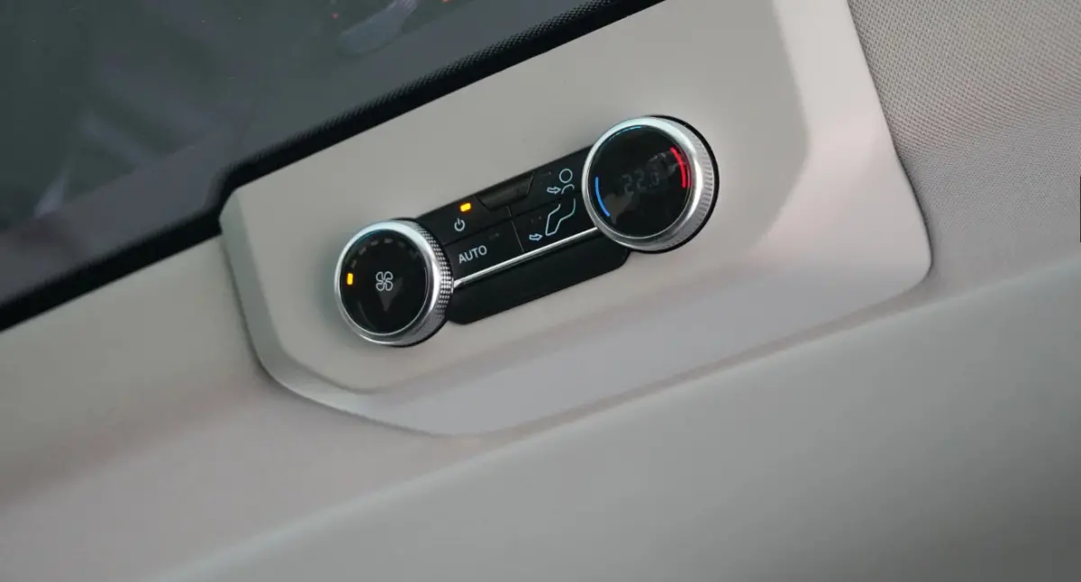 340L 2.5 PHEV 233PK L2H1 Titanium X 8 Persoons PHEV Automaat nr. V 067 | Hybride | Airco | Adap. Cruise | Navi | Pano | 360 Cam | Elek.Schuifdeur L+R| Incl BPM
