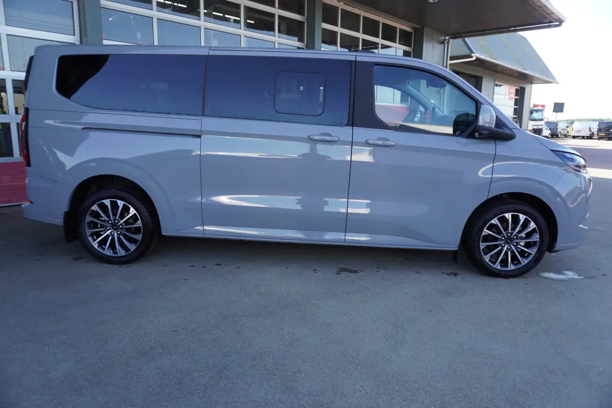 340L 2.5 PHEV 233PK L2H1 Titanium X 8 Persoons PHEV Automaat nr. V 067 | Hybride | Airco | Adap. Cruise | Navi | Pano | 360 Cam | Elek.Schuifdeur L+R| Incl BPM