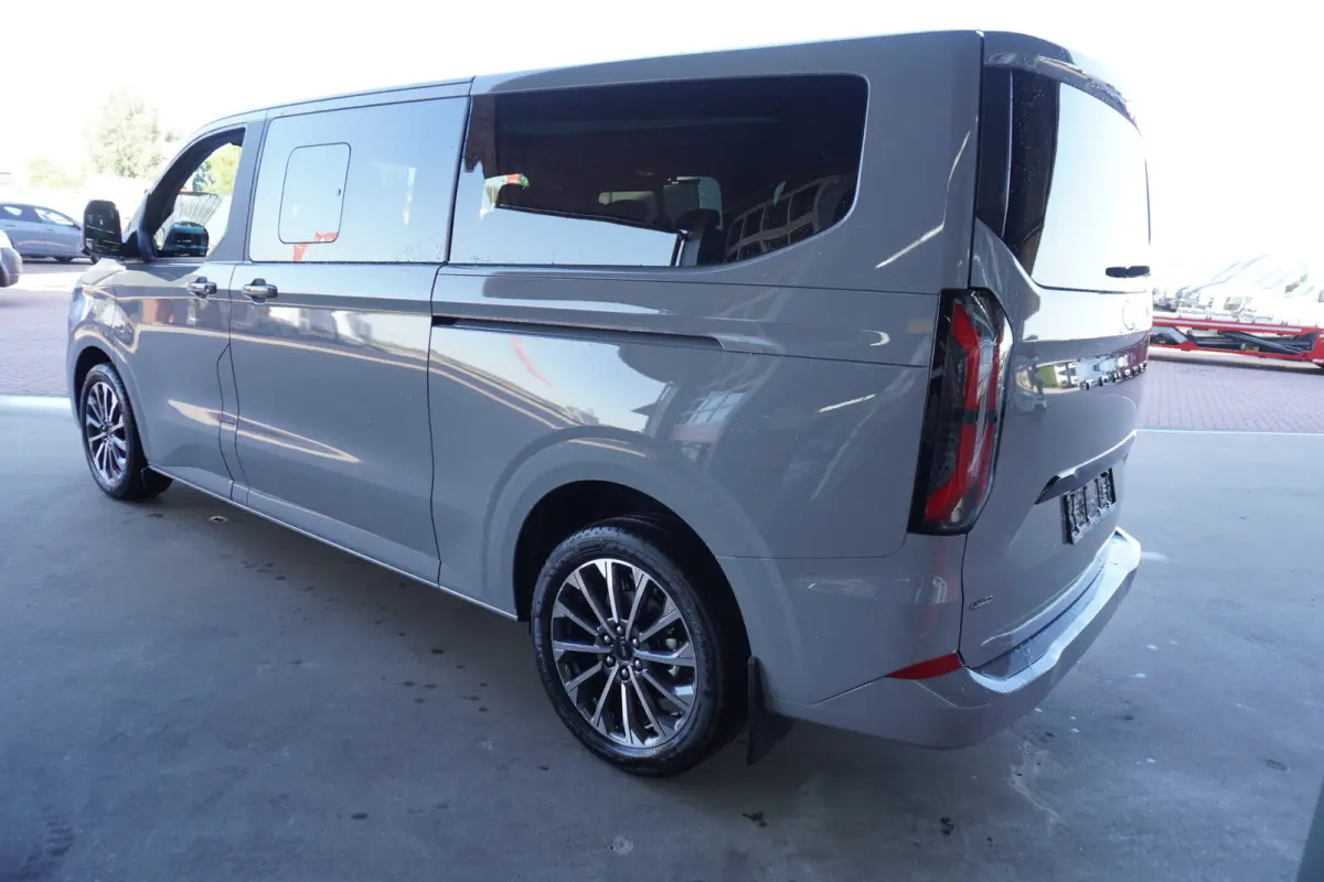 340L 2.5 PHEV 233PK L2H1 Titanium X 8 Persoons PHEV Automaat nr. V 067 | Hybride | Airco | Adap. Cruise | Navi | Pano | 360 Cam | Elek.Schuifdeur L+R| Incl BPM