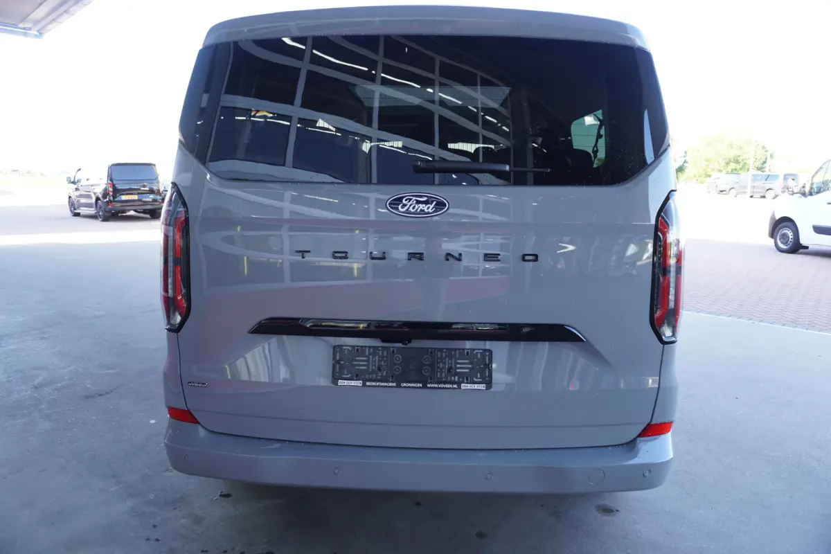 340L 2.5 PHEV 233PK L2H1 Titanium X 8 Persoons PHEV Automaat nr. V 067 | Hybride | Airco | Adap. Cruise | Navi | Pano | 360 Cam | Elek.Schuifdeur L+R| Incl BPM