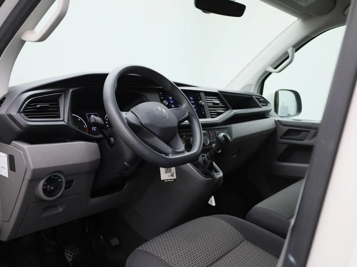 2.0 TDI L1H1 110PK | Airco | Parkeersensoren Achter | Navigatie | Apple/Android Carplay | Elektrisch Verstel/Verwarmbare Spiegels |